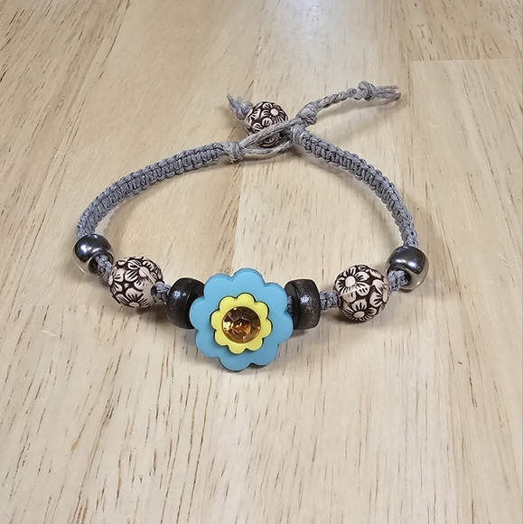 Floral Boho Bracelet - Picture 6 of 6